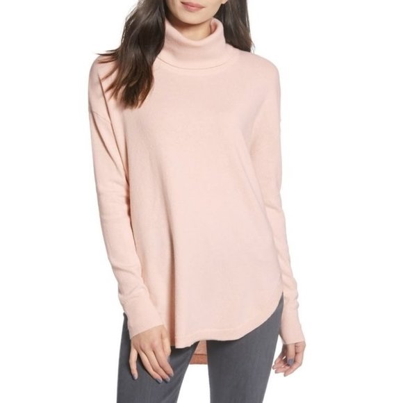 Chelsea28 Sweaters - 🔥 75% OFF SALE 🔥 Chelsea28 Turtleneck Sweater